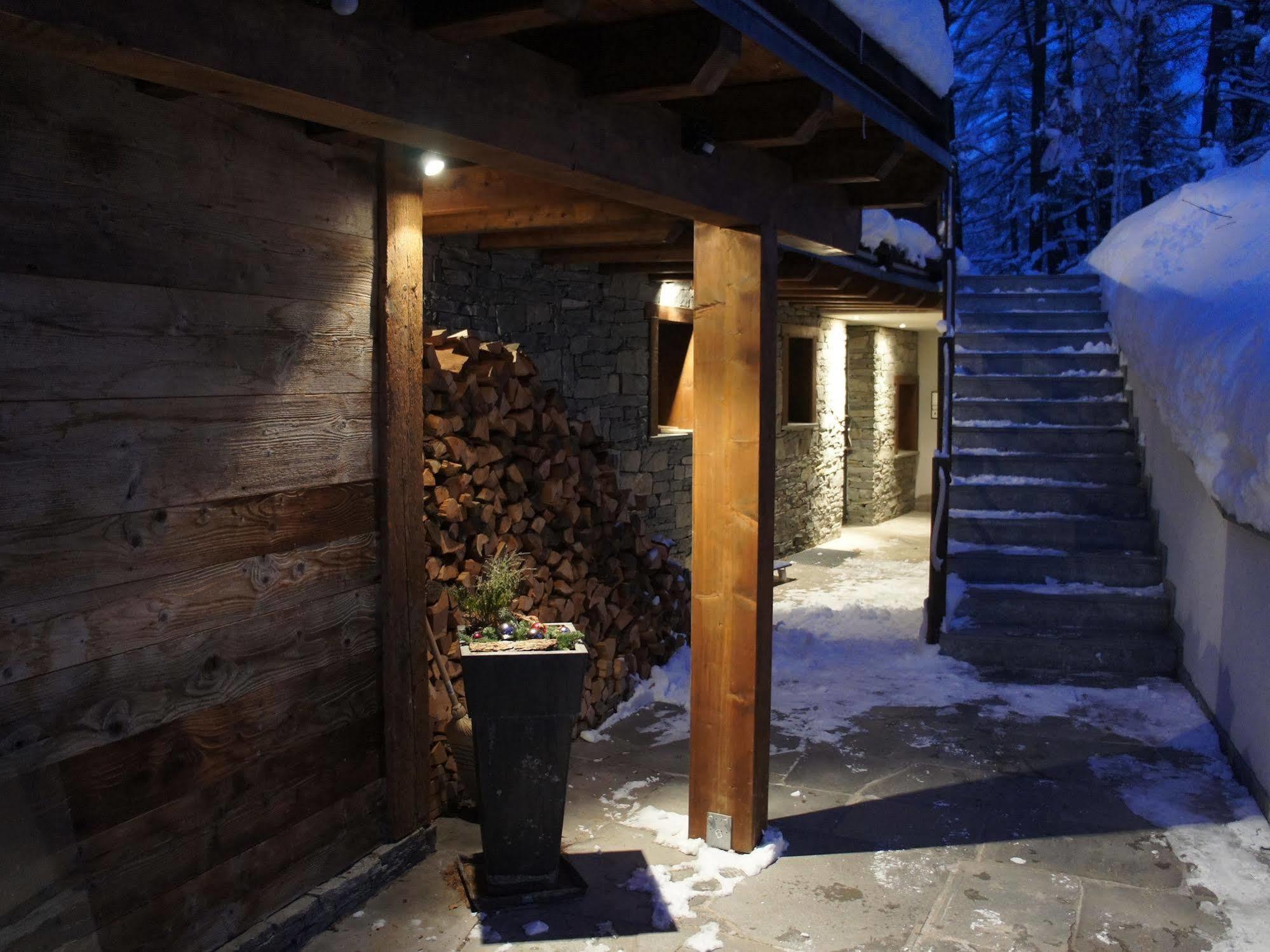 Chalet A La Casa Villa Zermatt Exterior foto